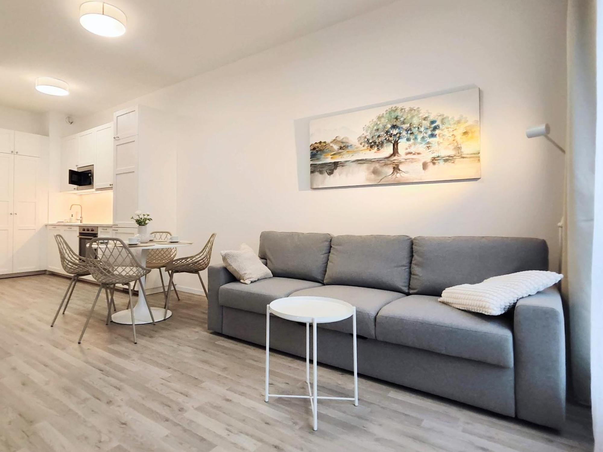 Wings - Brand New - Presidential Garden - Free Parking Apartment Bratislava Luaran gambar